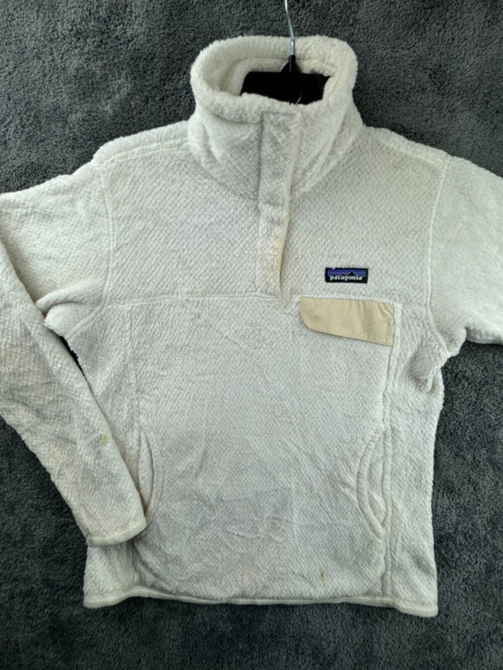 Patagonia Women Jacket Ivory Small 1/4 Snap Pullover Fuzzy Soft Outdoors Adult**